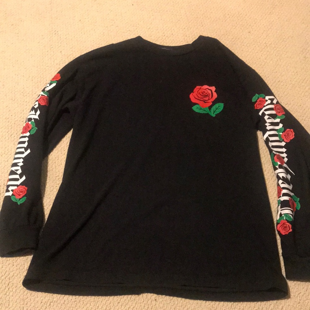 the hundreds long sleeve t shirt 🤩